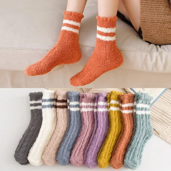 Tüm Maç Kış sıcak tutan çoraplar Bayanlar Pamuk Çorap 1 Çift Çizgili Şeker Renk Mercan Polar Kalın Sıcak Kat kadın Çorap Toptan