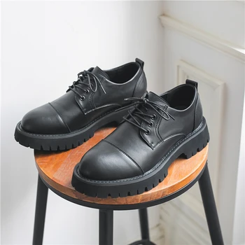Yeni Rahat Moda Trendi erkek ayakkabısı Kalın Alt Nefes Dantel-up Gerçek deri makosenler Erkekler Lüks Sneakers Takım Oxfords