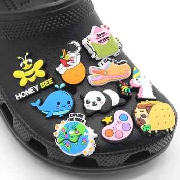 Sevimli 1 adet Küçük taze Karikatür PVC Ayakkabı Takılar DIY hayvan Ayakkabı Aksesuarları Fit croc Sandalet süslemeleri kızlar çocuklar Hediyeler jıbz