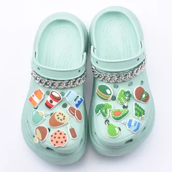 Yeni Varış 1 Adet Croc Ayakkabı Takılar Gökkuşağı Güneşli Yağmurlu Süslemeleri Karikatür Meyve Sebze Kahve Süt Bilezik Aksesuarları