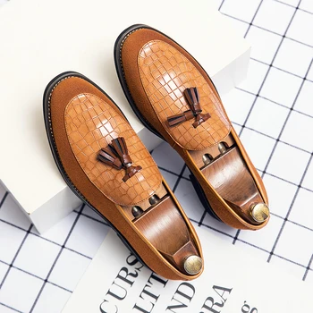 2021 Resmi Loafer'lar erkek Mokasen İş Moda Zarif Rahat Düğün Ofis Ayakkabı Püskül rahat ayakkabılar