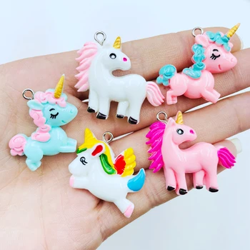 5 Adet Yeni Mini Kawaii Güzel Karikatür Unicorn Pony Reçine Takılar Küpe Anahtarlık Kolye Kolye Takı Bulguları Yapma E02
